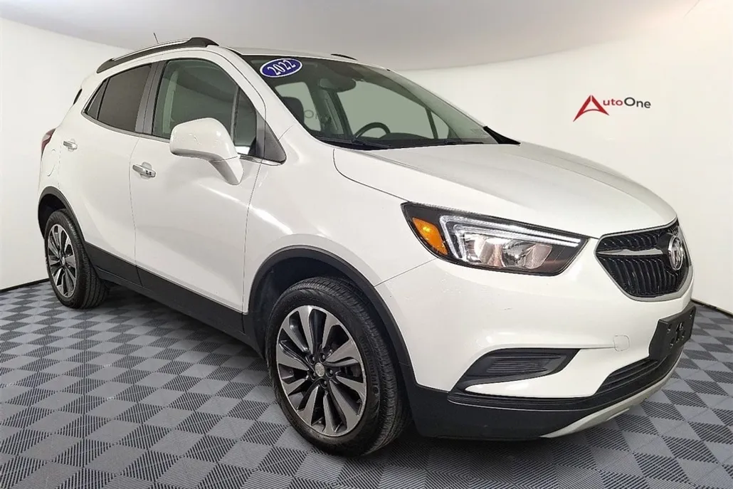 2022 Buick Encore Preferred photo 1