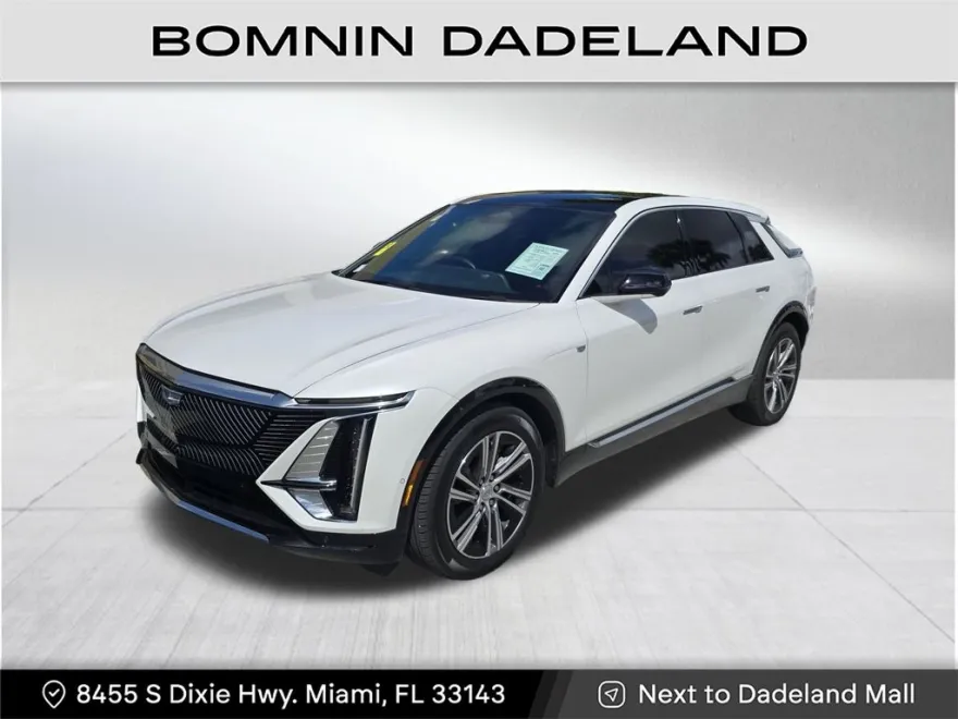 2025 Cadillac Lyriq Luxury photo 1