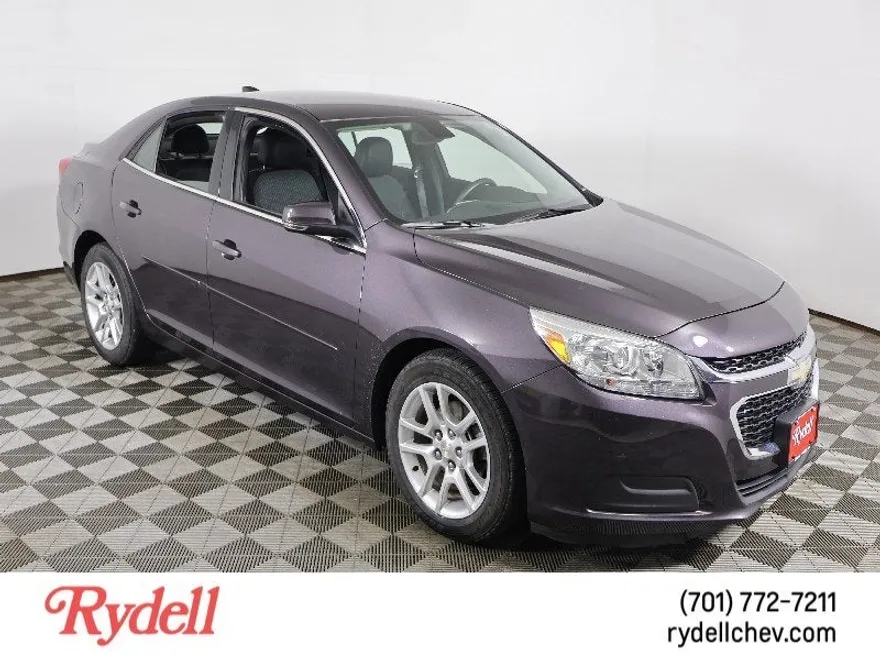2015 Chevrolet Malibu Base photo 1