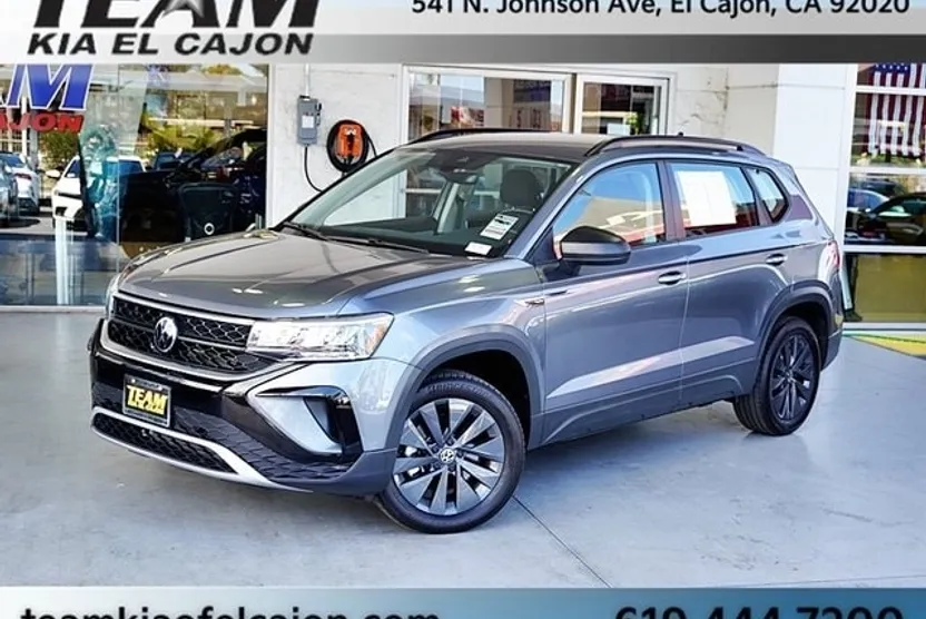2024 Volkswagen Taos S photo 1