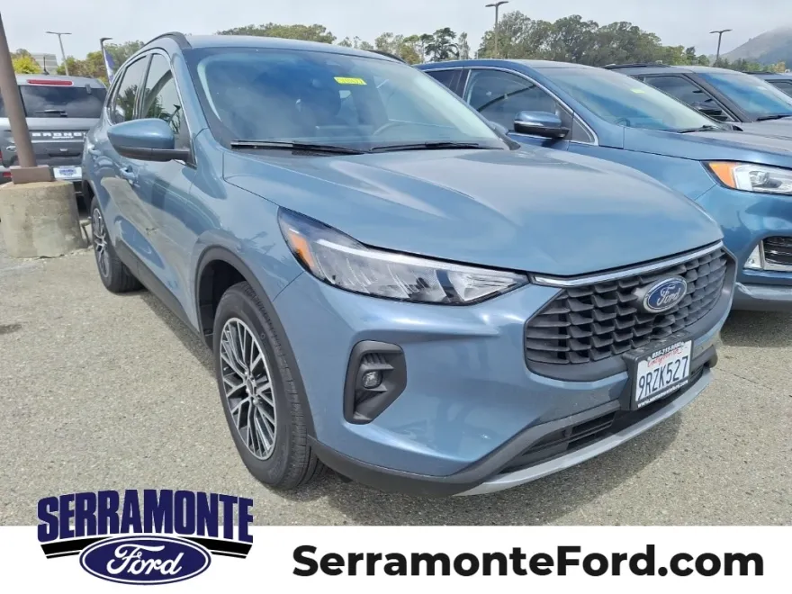 2025 Ford Escape Base photo 1