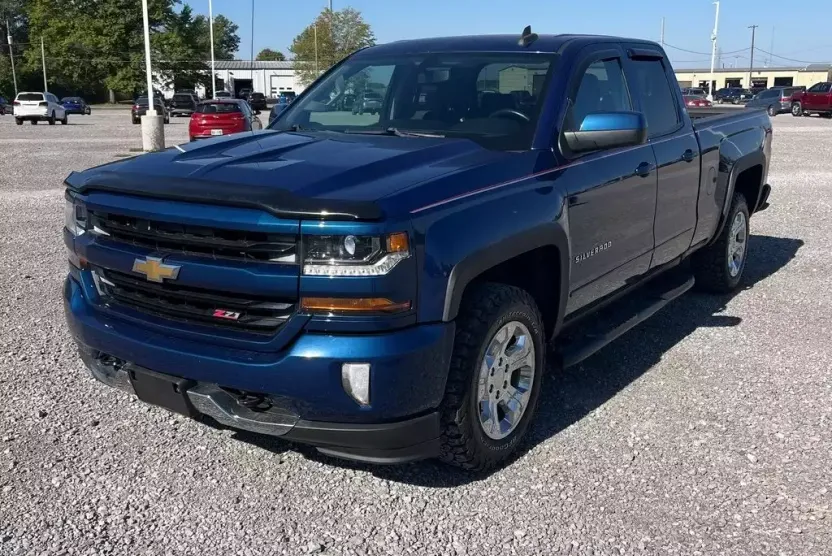 2016 Chevrolet Silverado 1500 LT2 photo 1