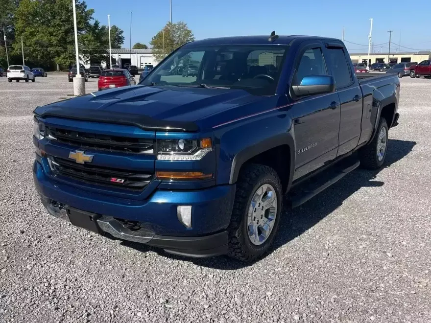 2016 Chevrolet Silverado 1500 LT2 photo 1