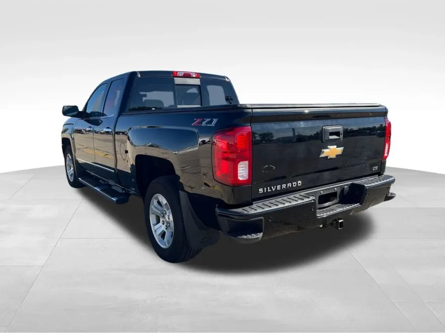 2018 Chevrolet Silverado 1500 LTZ photo 1