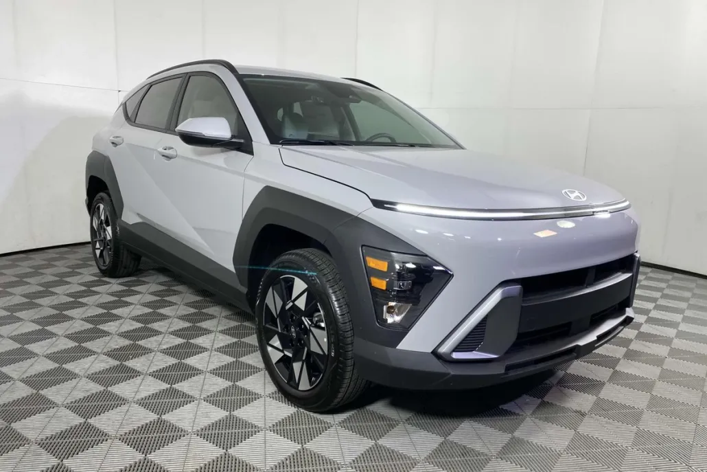 2025 Hyundai Kona SEL photo 1