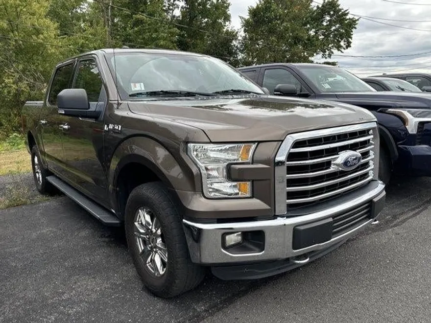2015 Ford F-150 XLT photo 1