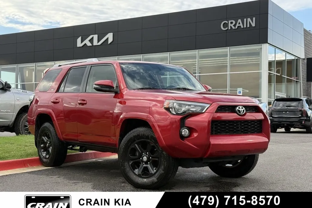 2017 Toyota 4Runner SR5 Premium photo 1