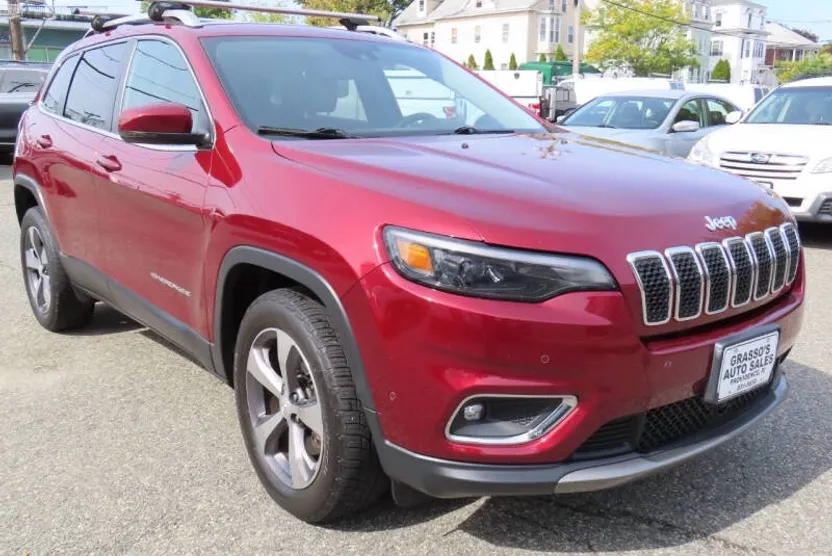 2019 Jeep Cherokee Limited photo 1