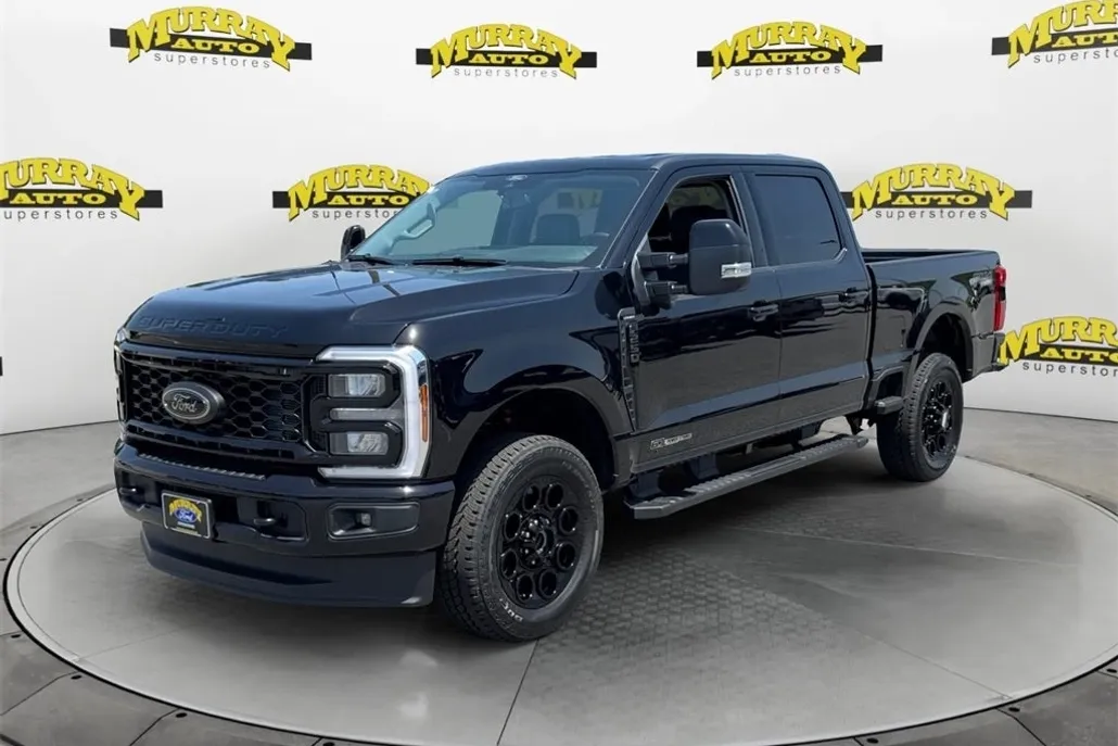 2025 Ford F-250 photo 1