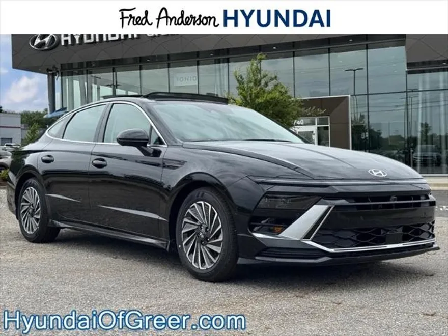2025 Hyundai Sonata Hybrid Limited photo 1