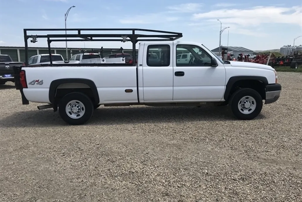 2005 Chevrolet Silverado 2500HD Work Truck photo 1