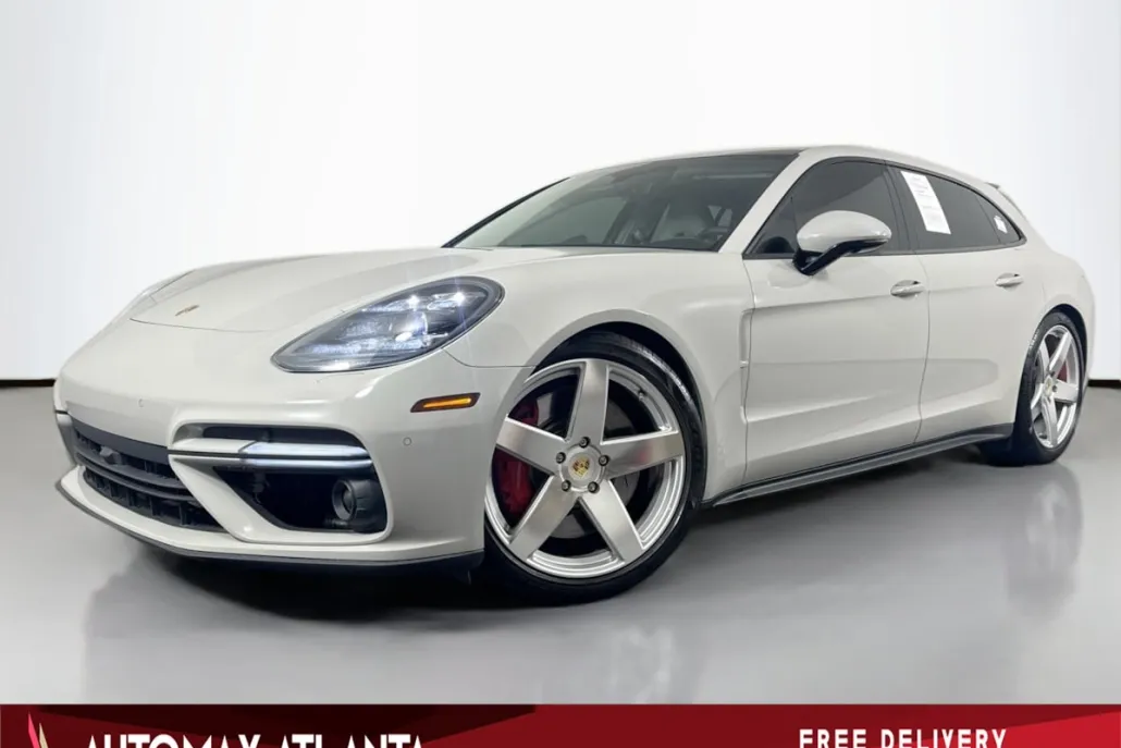2018 Porsche Panamera Turbo Sport Turismo photo 1