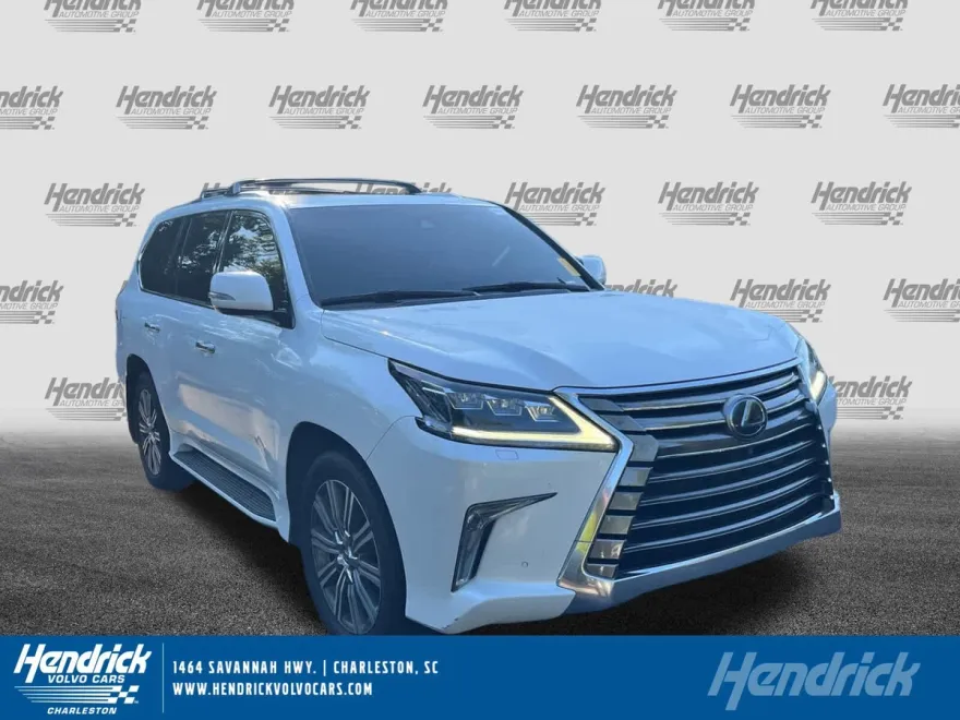 2016 Lexus LX 570 Luxury photo 1