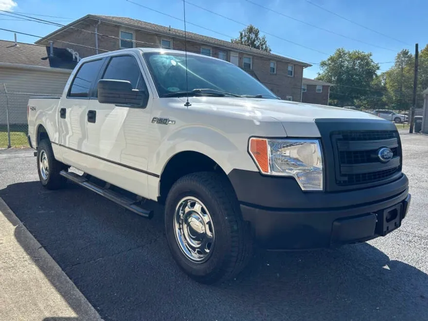 2013 Ford F-150 XL photo 1