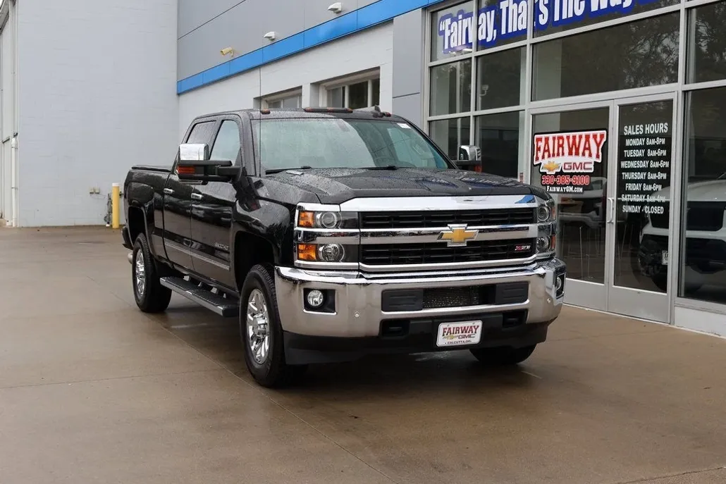 2016 Chevrolet Silverado 3500HD LTZ photo 1