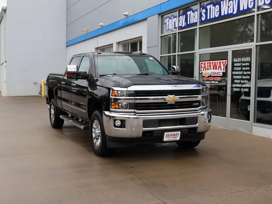 2016 Chevrolet Silverado 3500HD LTZ photo 1