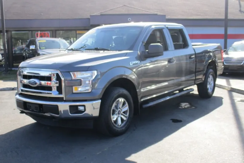 2013 Ford E-250 photo 1