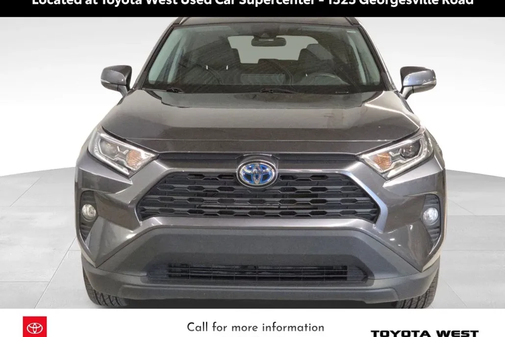 2021 Toyota RAV4 Hybrid XLE photo 1