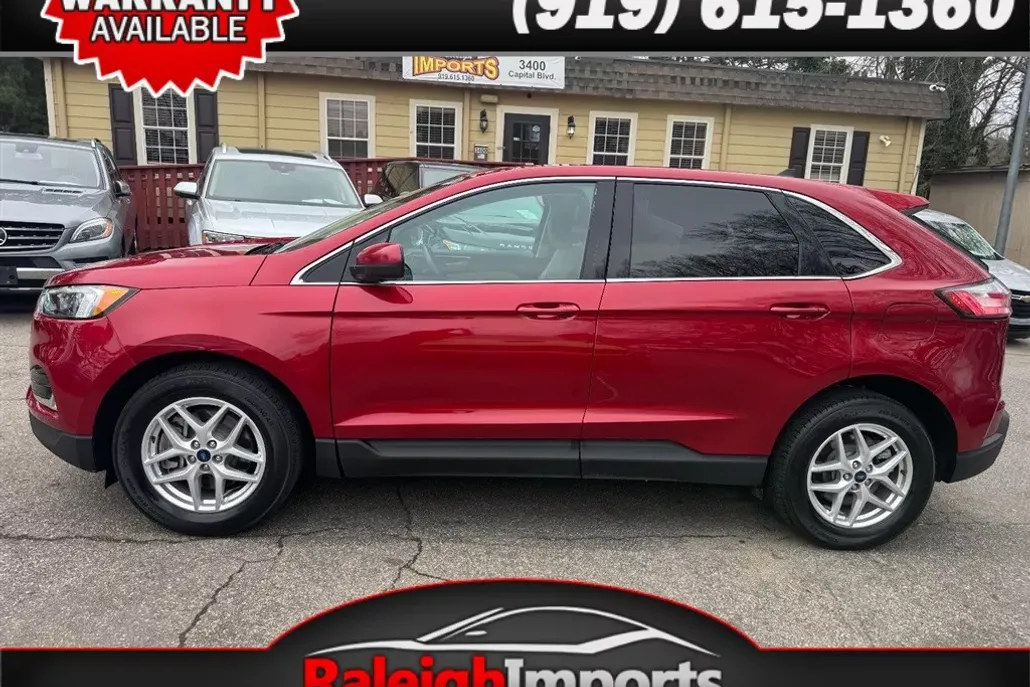 2022 Ford Edge SEL photo 1