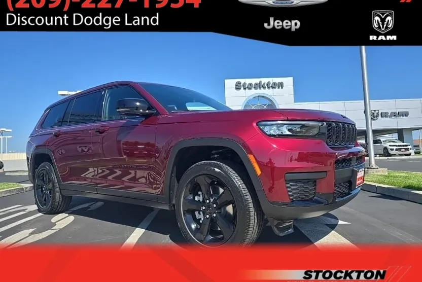 2025 Jeep Grand Cherokee Laredo Altitude photo 1