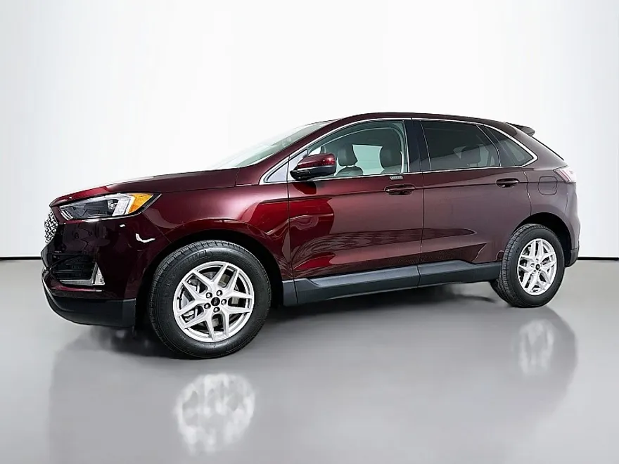 2024 Ford Edge SEL photo 1