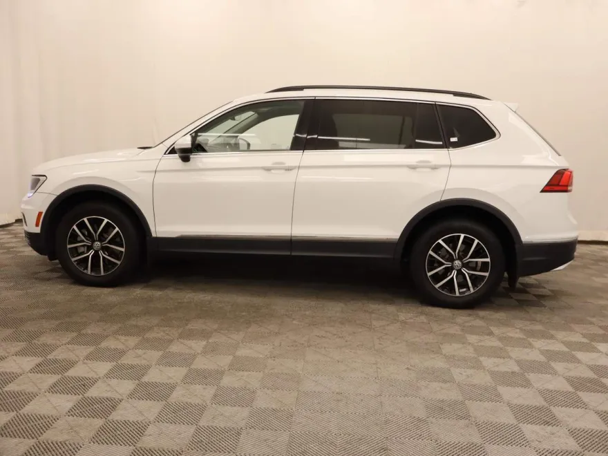 2021 Volkswagen Tiguan SE photo 1