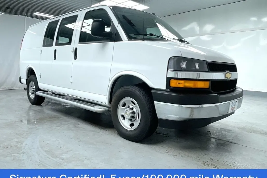 2024 Chevrolet Express 2500 Work Van Cargo photo 1