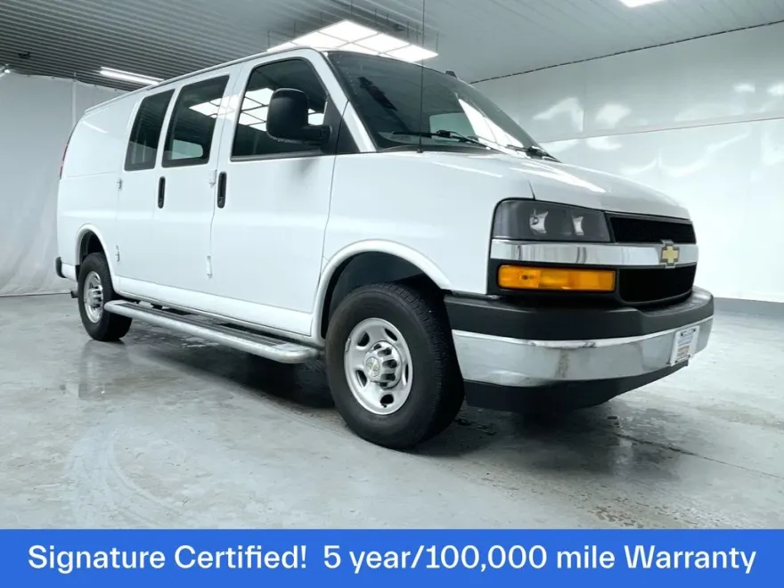 2024 Chevrolet Express 2500 Work Van Cargo photo 1