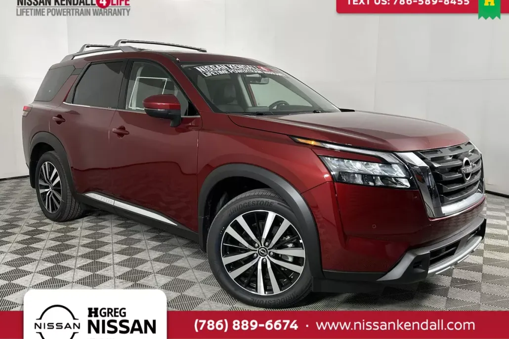 2025 Nissan Pathfinder Platinum photo 1