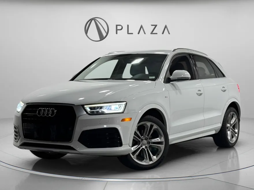 2016 Audi Q3 Prestige photo 1
