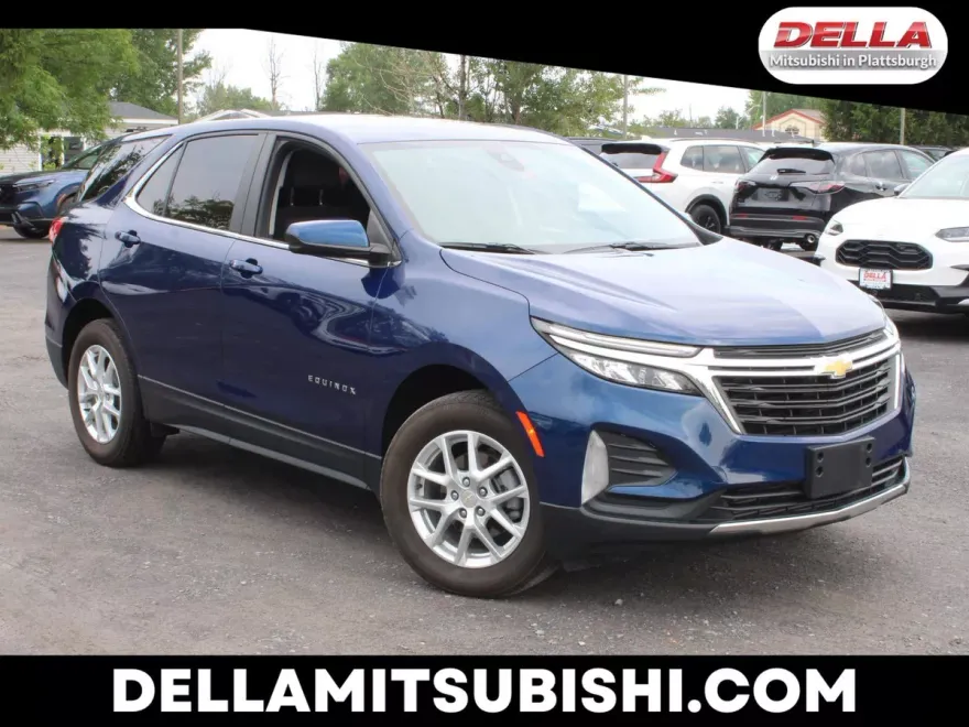 2022 Chevrolet Equinox LT photo 1