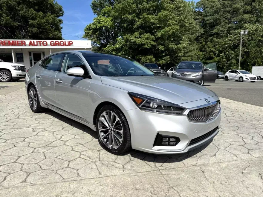 2018 Kia Cadenza Technology photo 1