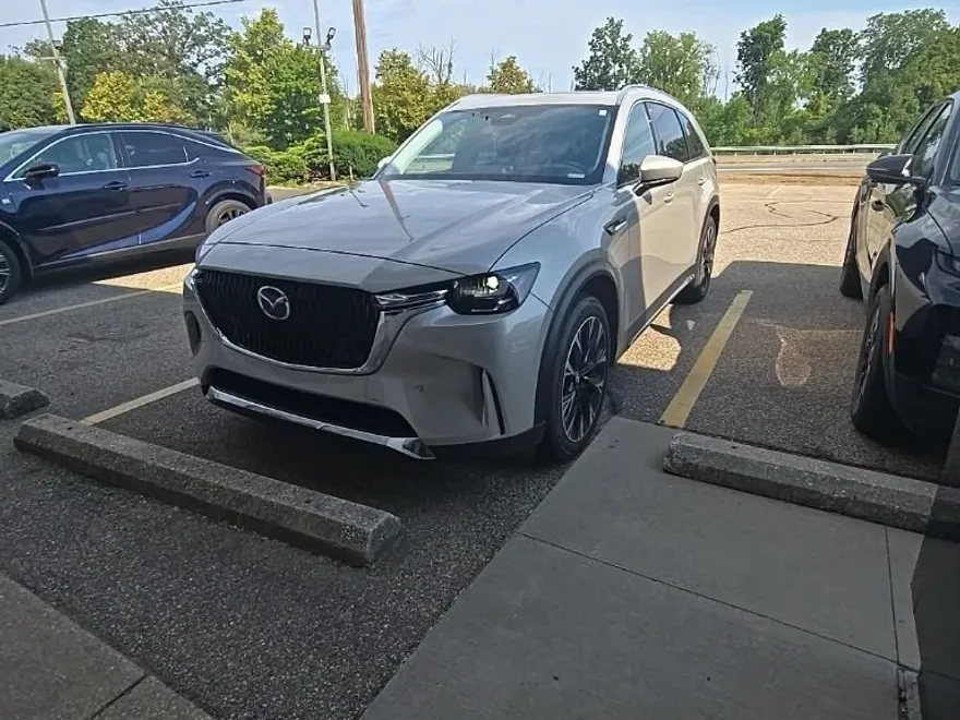 2024 Mazda CX-90 Premium photo 1