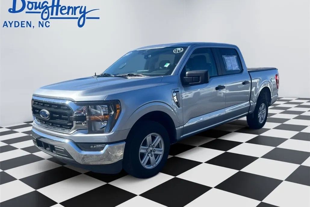 2023 Ford F-150 XLT photo 1