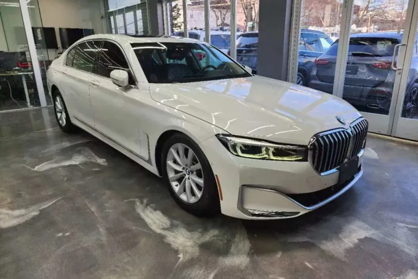 2020 Bmw 740i xDrive Sedan photo 1