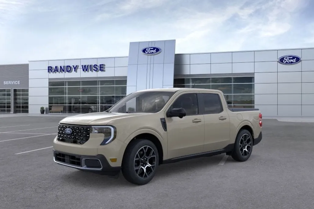 2025 Ford Maverick Lariat photo 1