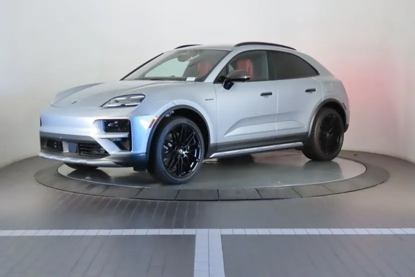 2024 Porsche Macan Turbo Electric Base photo 1