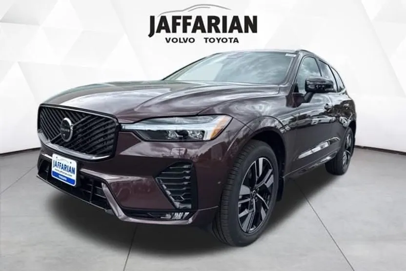 2026 Volvo XC60 B5 Plus photo 1