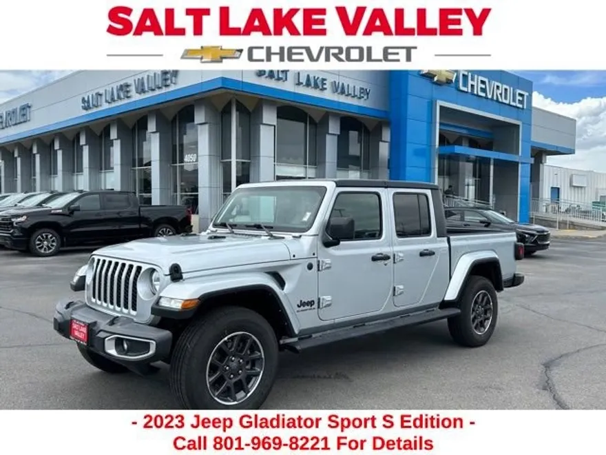2023 Jeep Gladiator Sport S photo 1