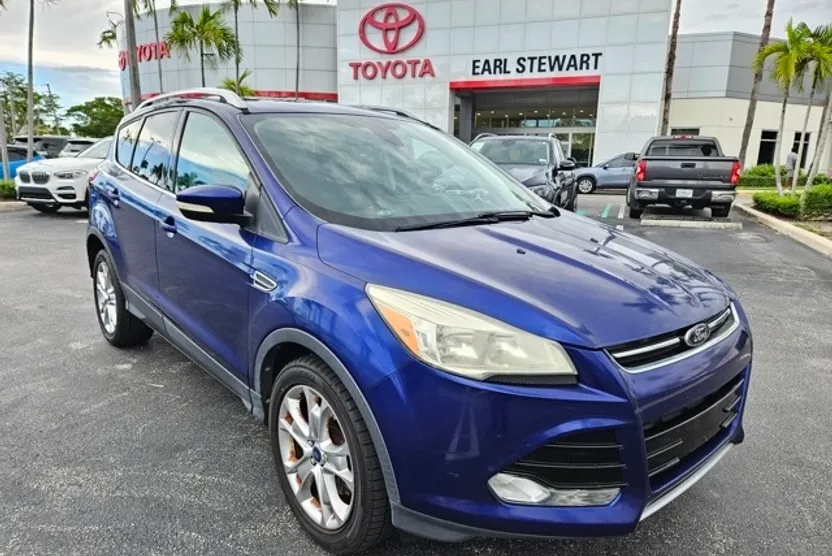 2014 Ford Escape Titanium photo 1