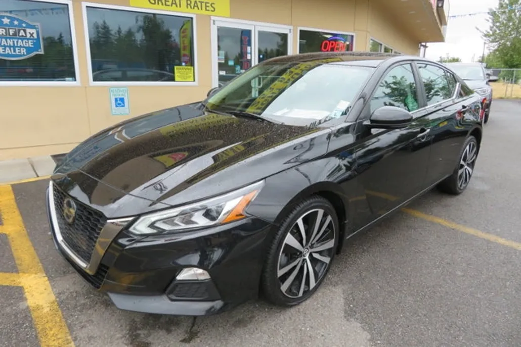 2019 Nissan Altima 2.5 SR photo 1