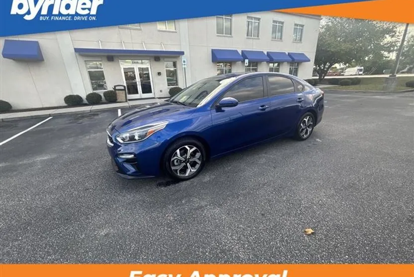 2021 Kia Forte LXS photo 1