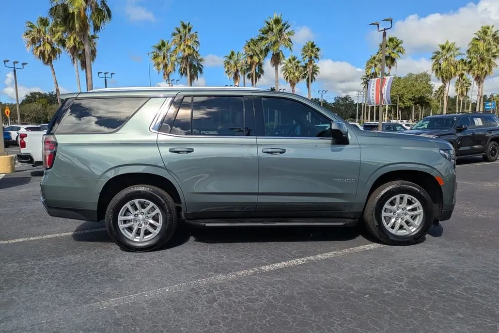 2024 Chevrolet Tahoe LS photo 1