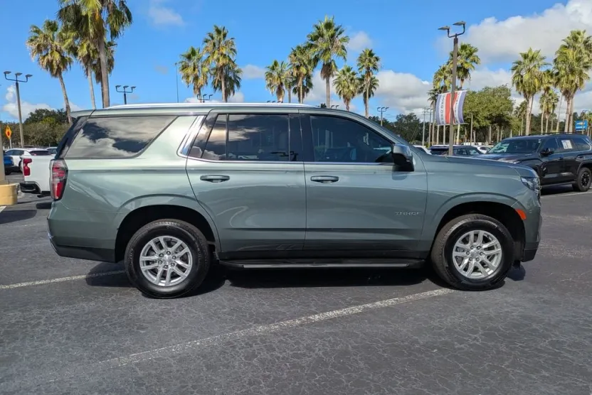 2024 Chevrolet Tahoe LS photo 1