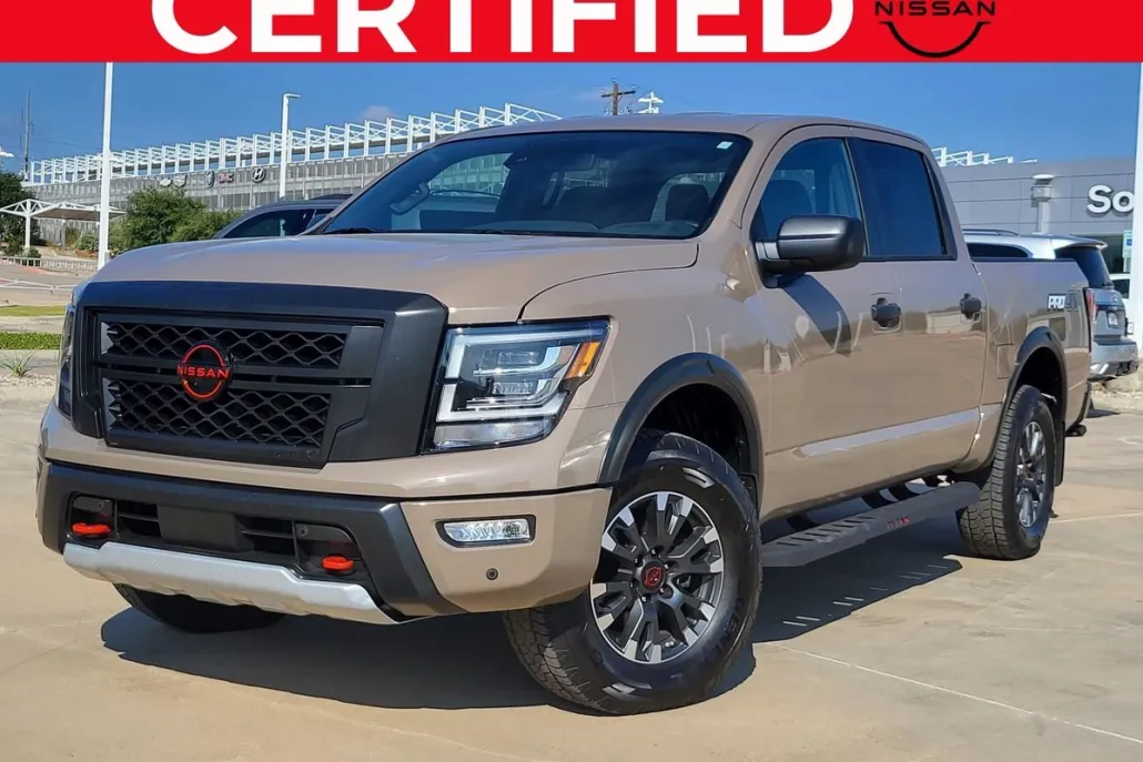 2024 Nissan Titan PRO-4X photo 1