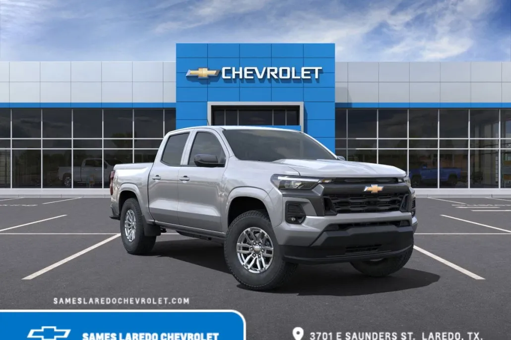 2025 Chevrolet Colorado Work Truck LT photo 1
