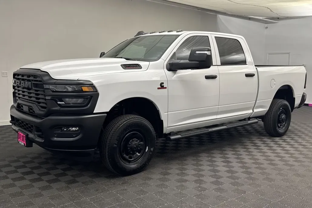 2025 Ram 2500 Tradesman photo 1