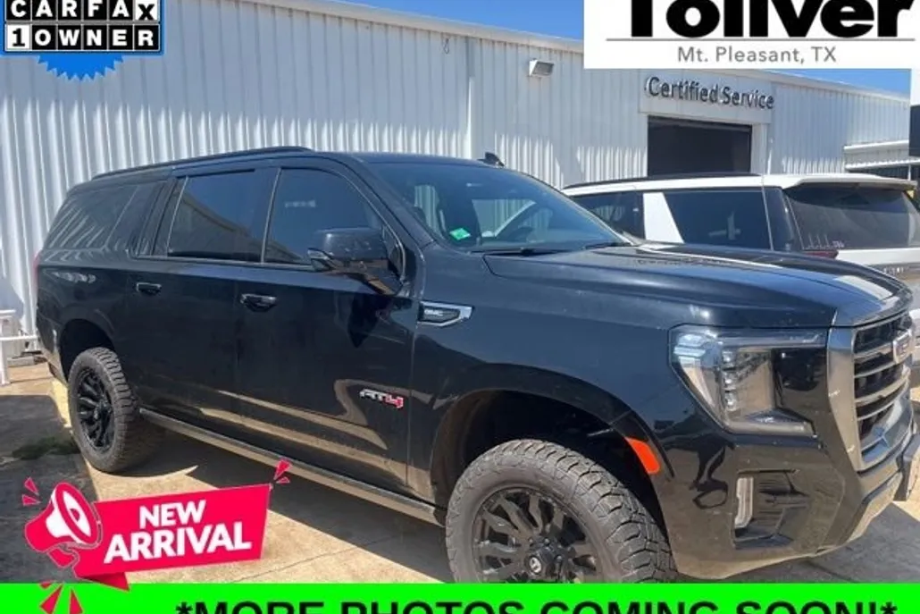 2023 Gmc Yukon XL AT4 photo 1