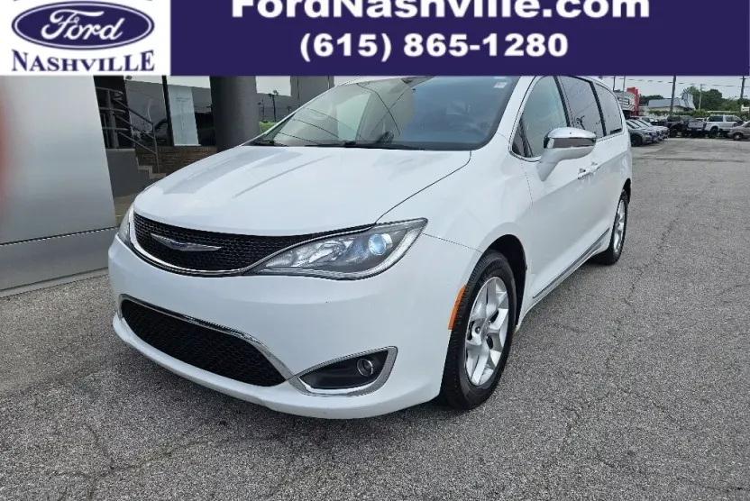 2020 Chrysler Pacifica Limited photo 1