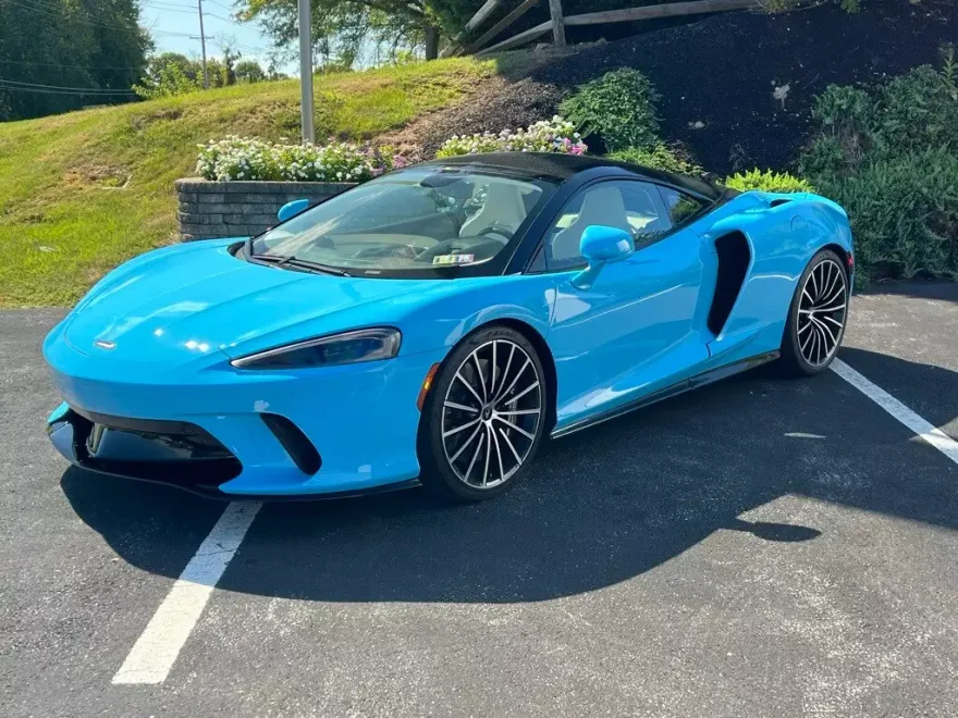 2023 Mclaren GT photo 1